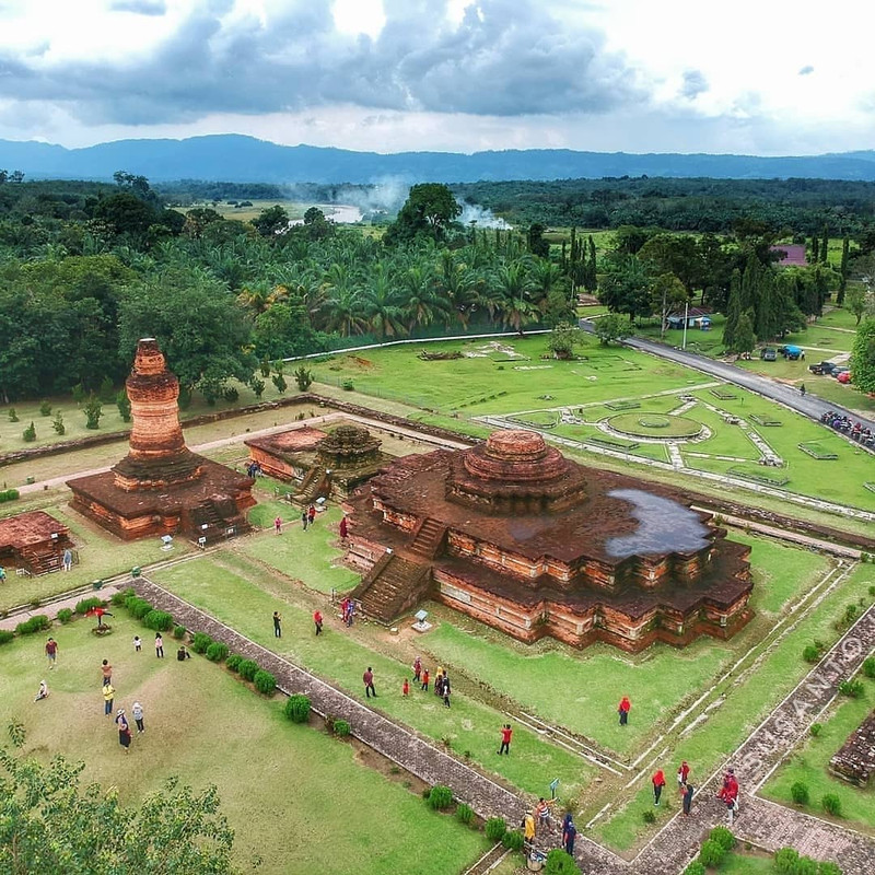 Kompleks Candi Muara Takus