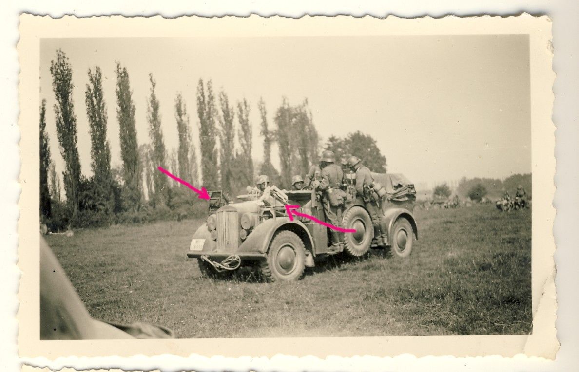 Foto WH-Kübelwagen der 7. Panzer-Division mit Ka