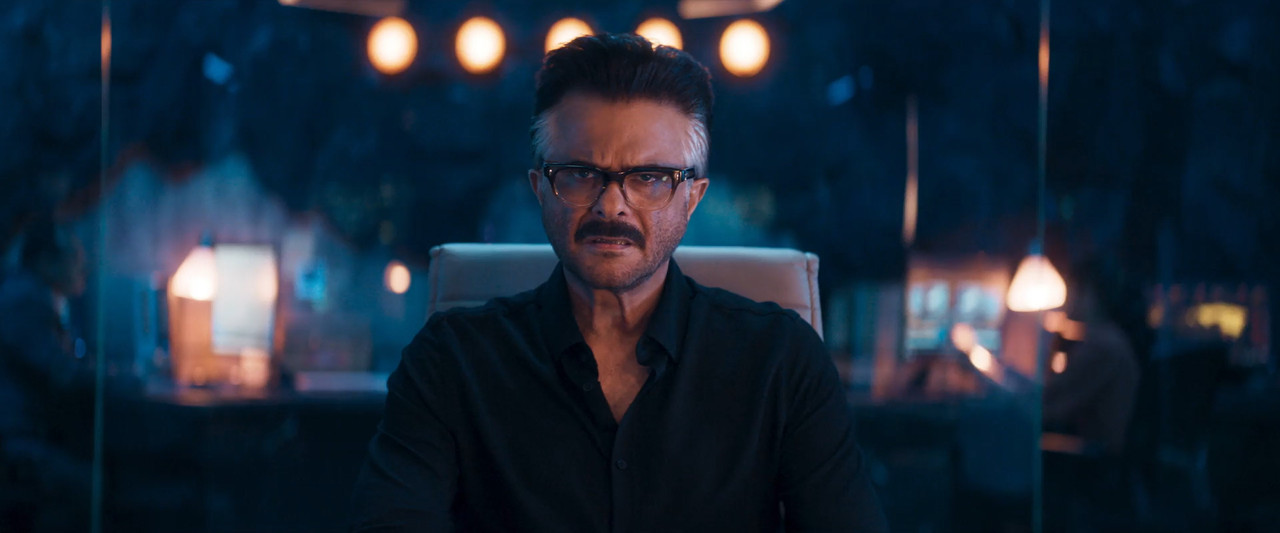 War 2 2025 WebRip [Hindi + Tamil + Telugu] 480p 720p 1080p ESub Screenshot