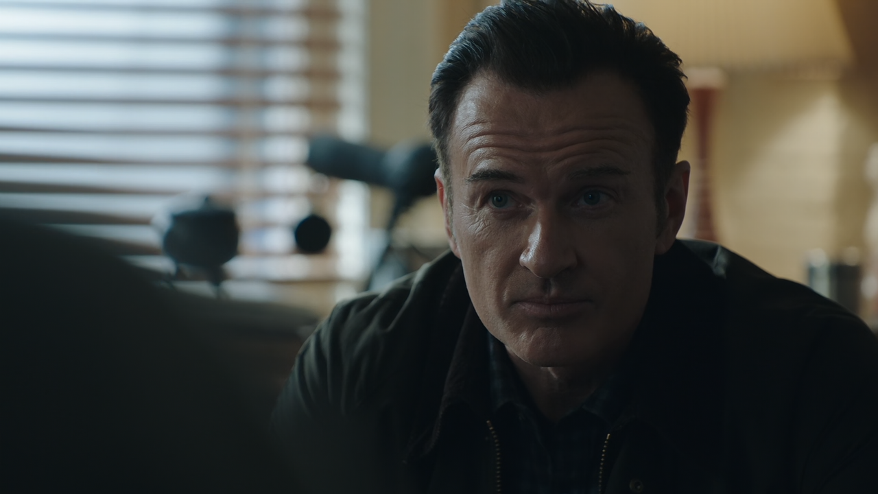 FBI.Most.Wanted.S02E04.Anonymous.1080p.10bit.AMZN.WEB-DL.DDP5.1.HEVC-Vyndros.mkv_snapshot_15.54_[202