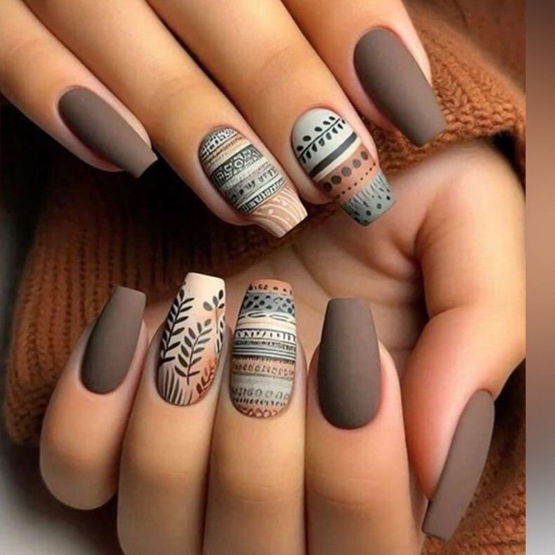 Colorful winter nail designs 2026 for self-expression