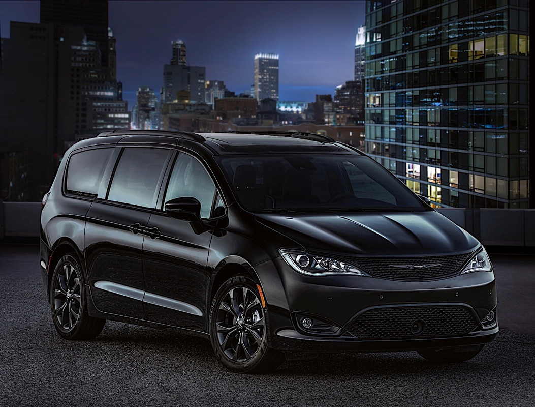 2020 Chrysler Pacifica Red S Edition (29)