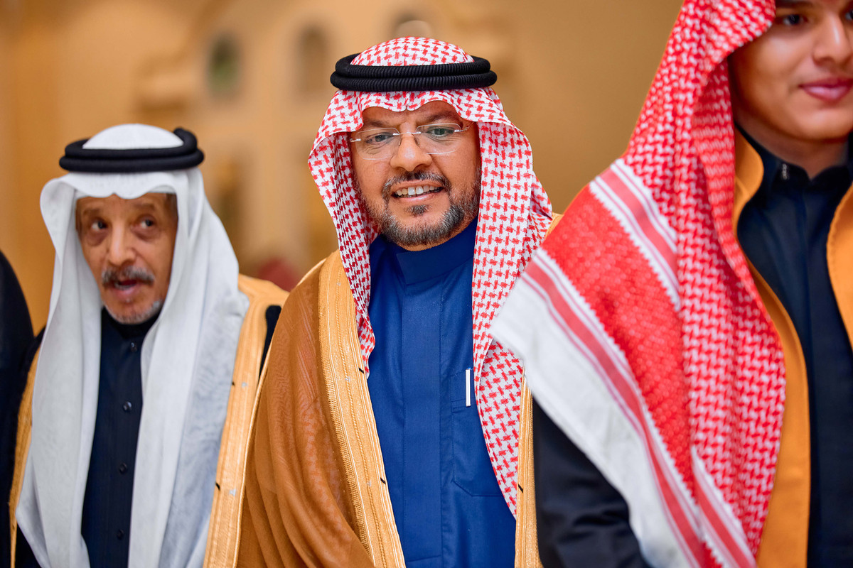 freelancers-C76-A4005