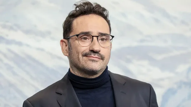 DOS PRODUCCIONES DE J. A. BAYONA LLEGAN HOY A LOS CINES ESPAÑOLES DOS PRODUCCIONES DE J. A. BAYONA LLEGAN HOY A LOS CINES ESPAÑOLES