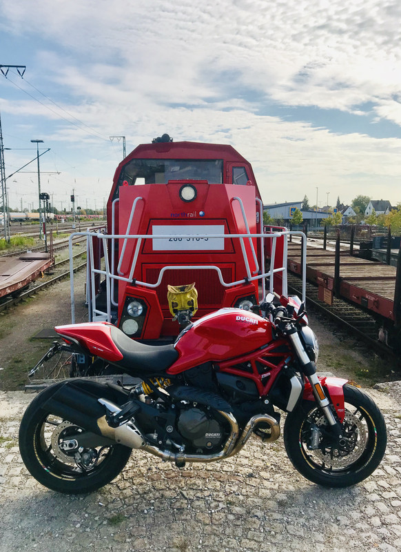 E5265AD5-F4A5-4014-920A-9FC3BF9F2D2A