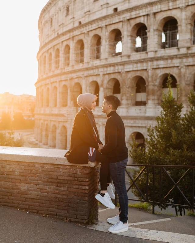 Citra Kirana dan Rezky Aditya kunjungi Colosseum, Roma, Italia