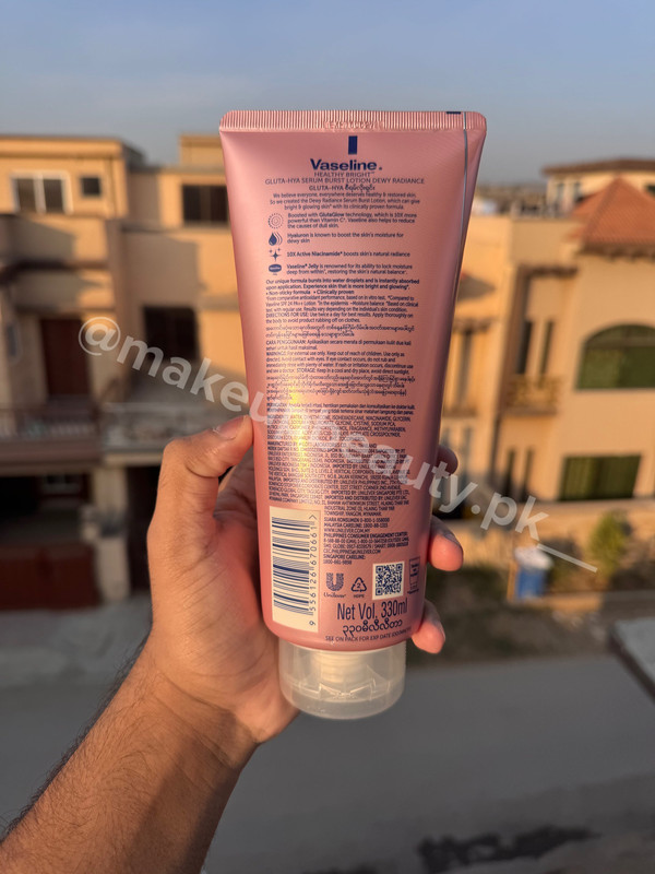 Vaseline Gluta-Hya Dewy Radiance Serum Burst Lotion 330 ML Full size. - image 2