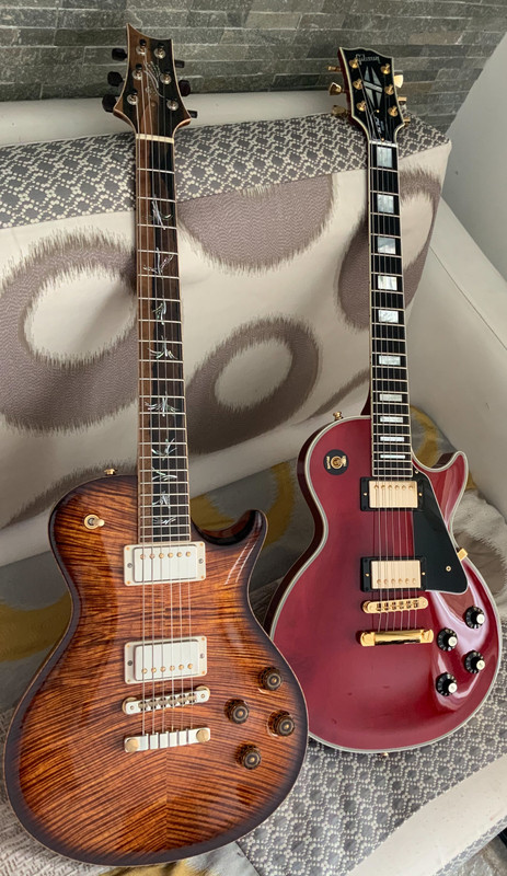 E7932578-F923-46AC-ACFF-B38EAED6B453