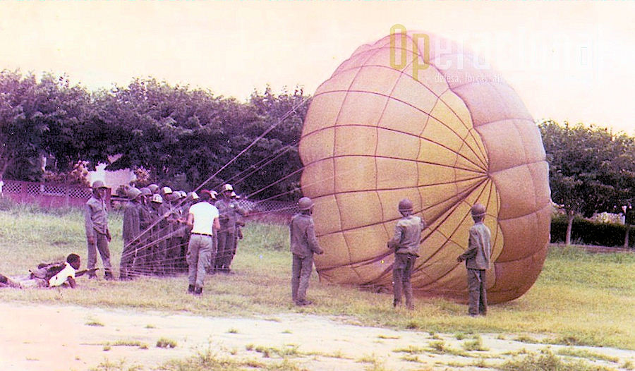 4-Curso-de-Paraquedismo-no-Dondo