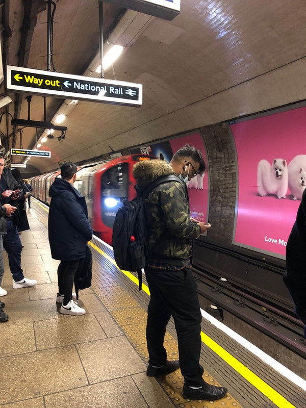 highbury-tube-station.jpg