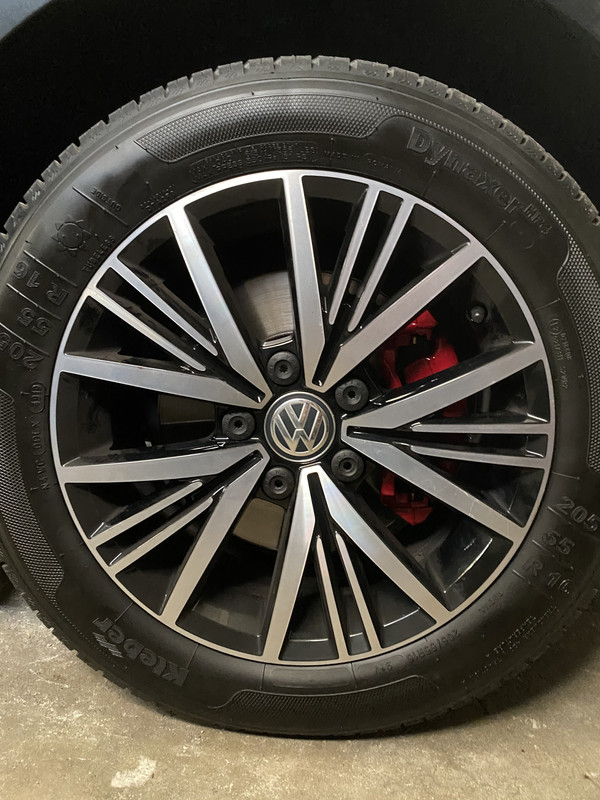 7D04BC92-7B83-43ED-9D0C-775BF44906A0