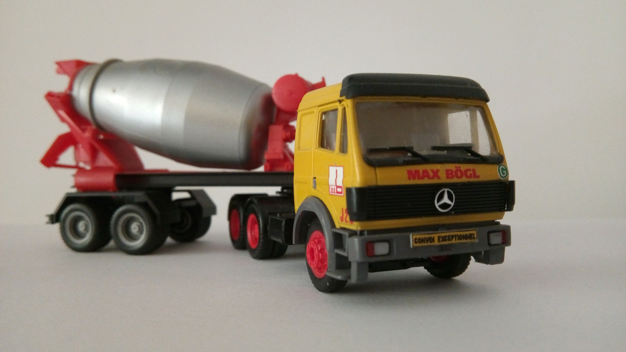 Macht (7668)