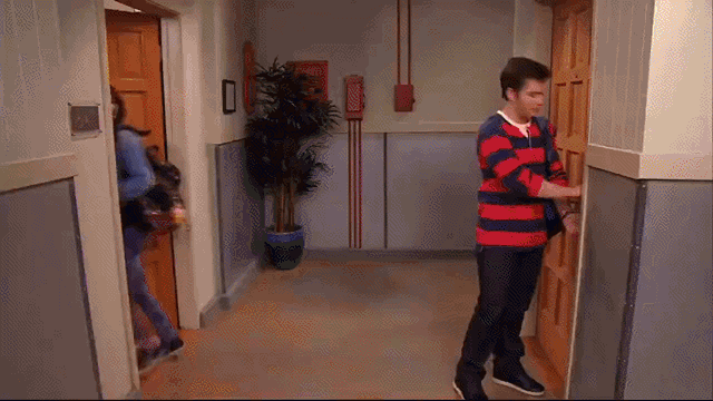 milclaren-1917986598186033498.gif