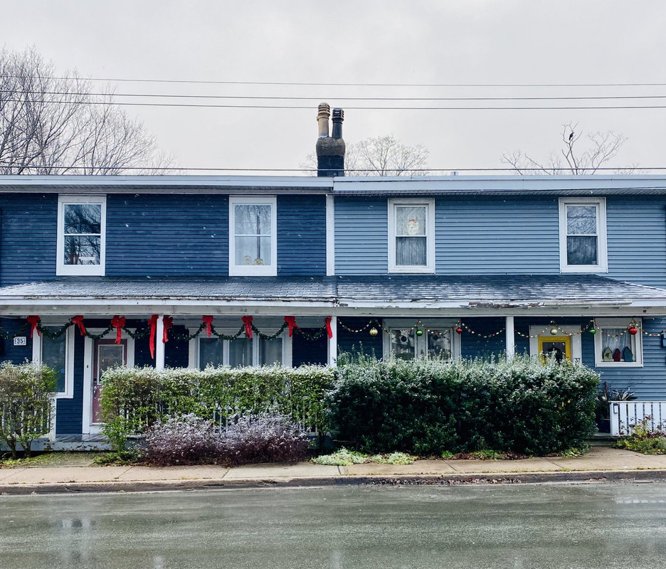 5714E589-6894-435D-A3E6-7B5AF9139C5C