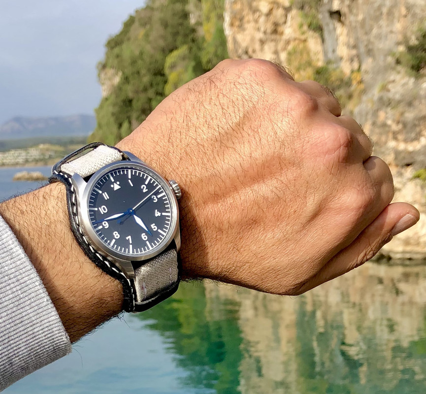 95BDE895-86DA-4CD4-A01C-0C2C8A4D8126