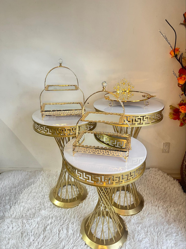 Gold/White Top Plinths(each)