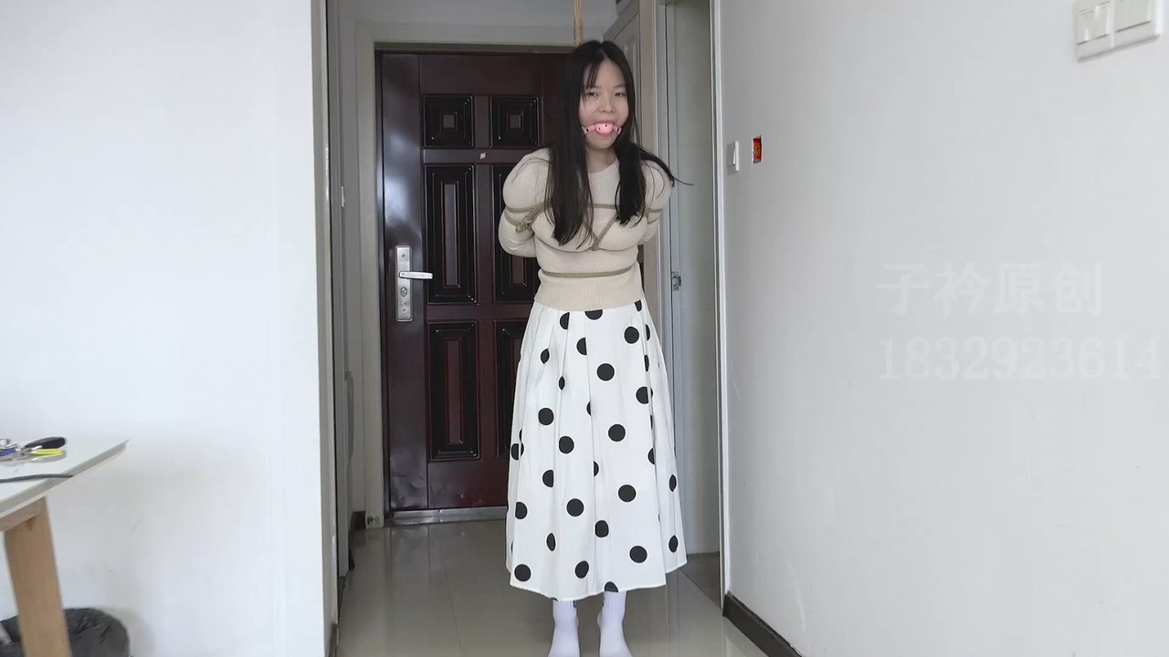 子衿原创 小敏踮脚吊.mp4_20231117_185244.950