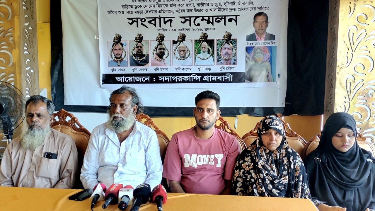 কৃষক হত্যা: ২ মাসে গ্রেপ্তার হয়নি কেউ, অস্ত্র হাতে আসামিদের শোডাউনের ভিডিও