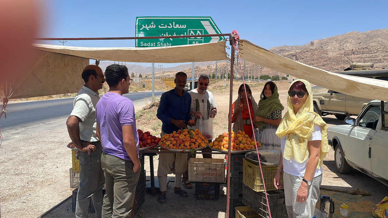 9850B3A5-D62D-45DC-AA14-47124130A171