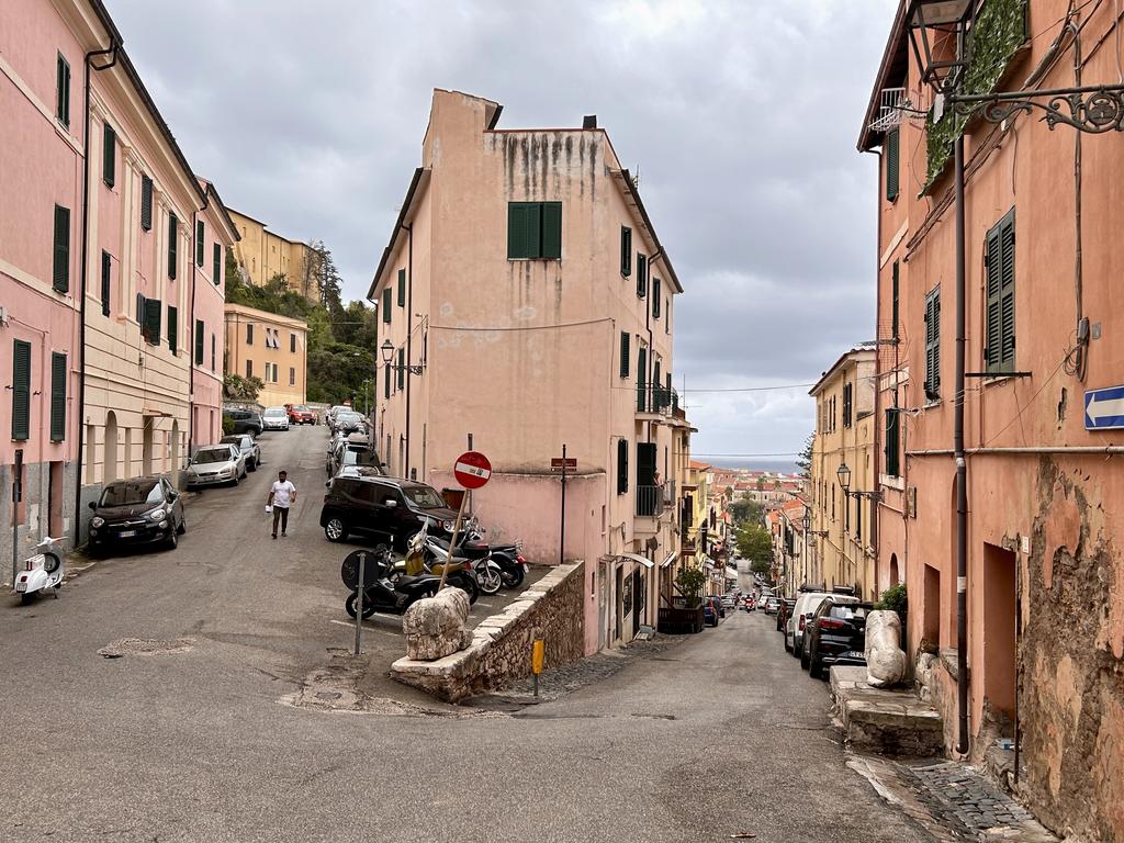 Жаркий сентябрь на побережье Тирренского моря. Жаркий сентябрь на побережье Тирренского моря.