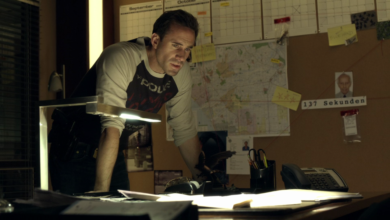 FlashForward.Season.1.S01.1080p.AMZN.WEBRip.AAC.5.1.x265.10bit.H