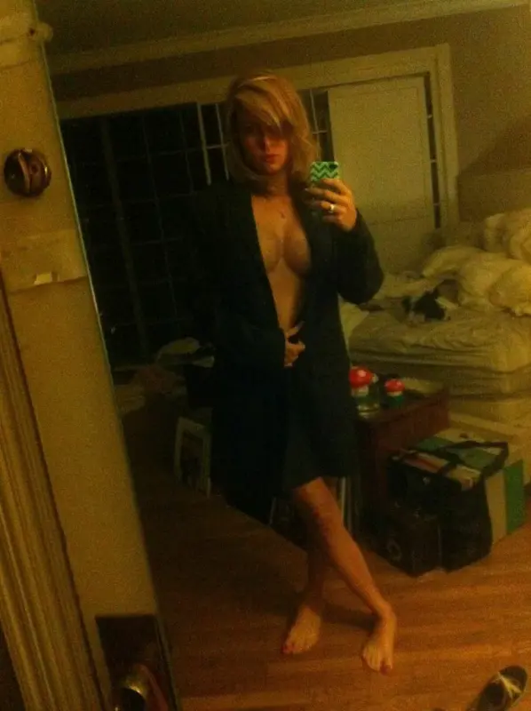 oscar-nominee-brie-larson-full-nude-photo-collection-3
