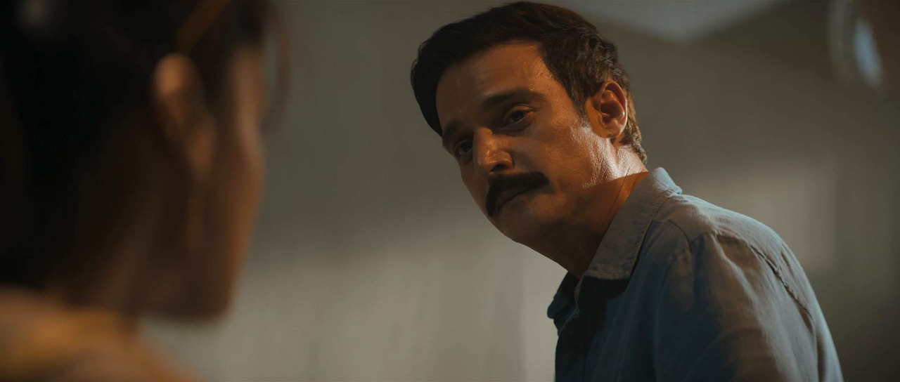 Phir Aayi Hasseen Dillruba 2024 WebRip [Hindi + Tamil + Telugu] 480p, 720p, 1080p ESub Screenshot