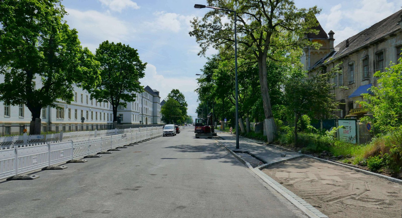 Bild: https://i.postimg.cc/PxndJdNt/P1280132.jpg