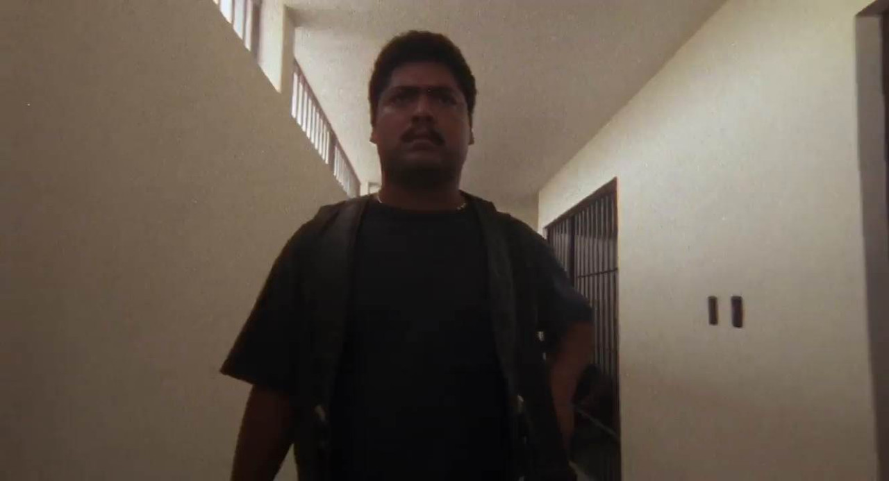 El Mariachi 1993 BluRay [Hindi + Tamil + Spanish] 480p, 720p ESub Screenshot
