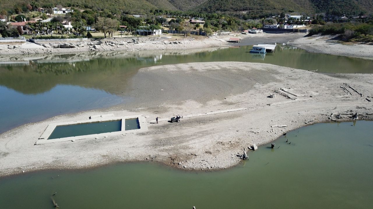 Samuel García da polémica respuesta a reclamos por cortes de agua en NL