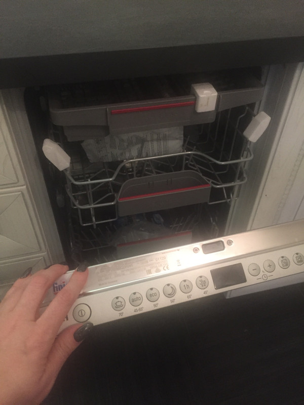 B126D99D-F544-4EF9-A4A1-4627BDA4664B