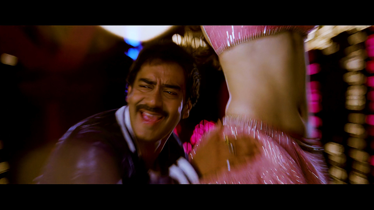 Tamanna Hot Song 03 From Himmatwala Taki O Taki 4K (Best Quality).mp4_snapshot_03.40_[2021.04.05_13.