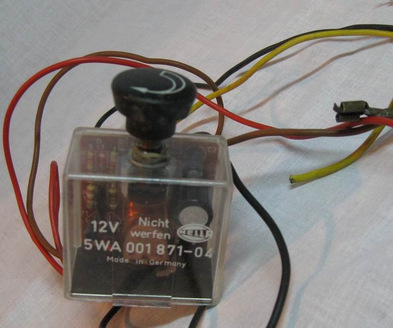 regulator-brzine-kretanja-brisaca-kod-automobila-slika-27602642