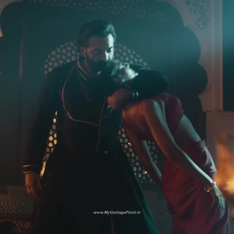 15Esha Gupta Hot in Aashram Web Series