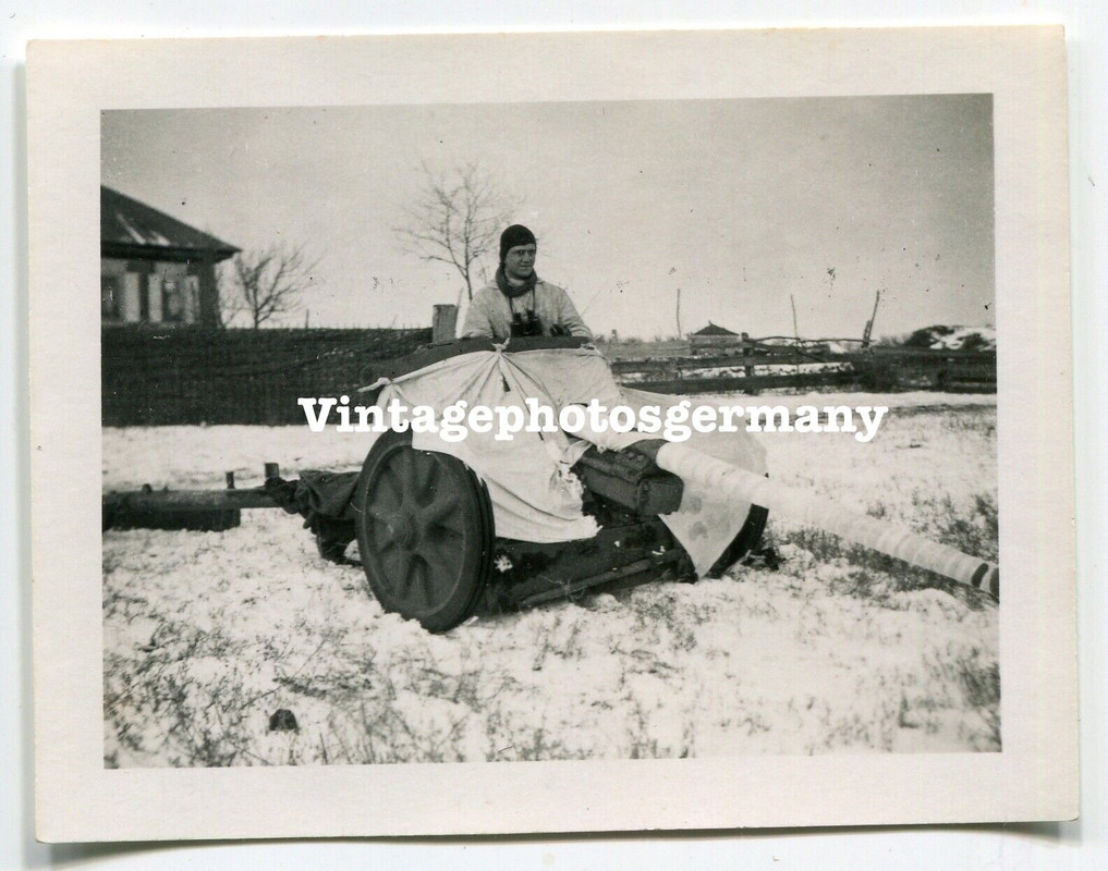 Foto deutsches Geschütz Artillerie 5cm PAK Panzer - Abwehr - Kanone Camo