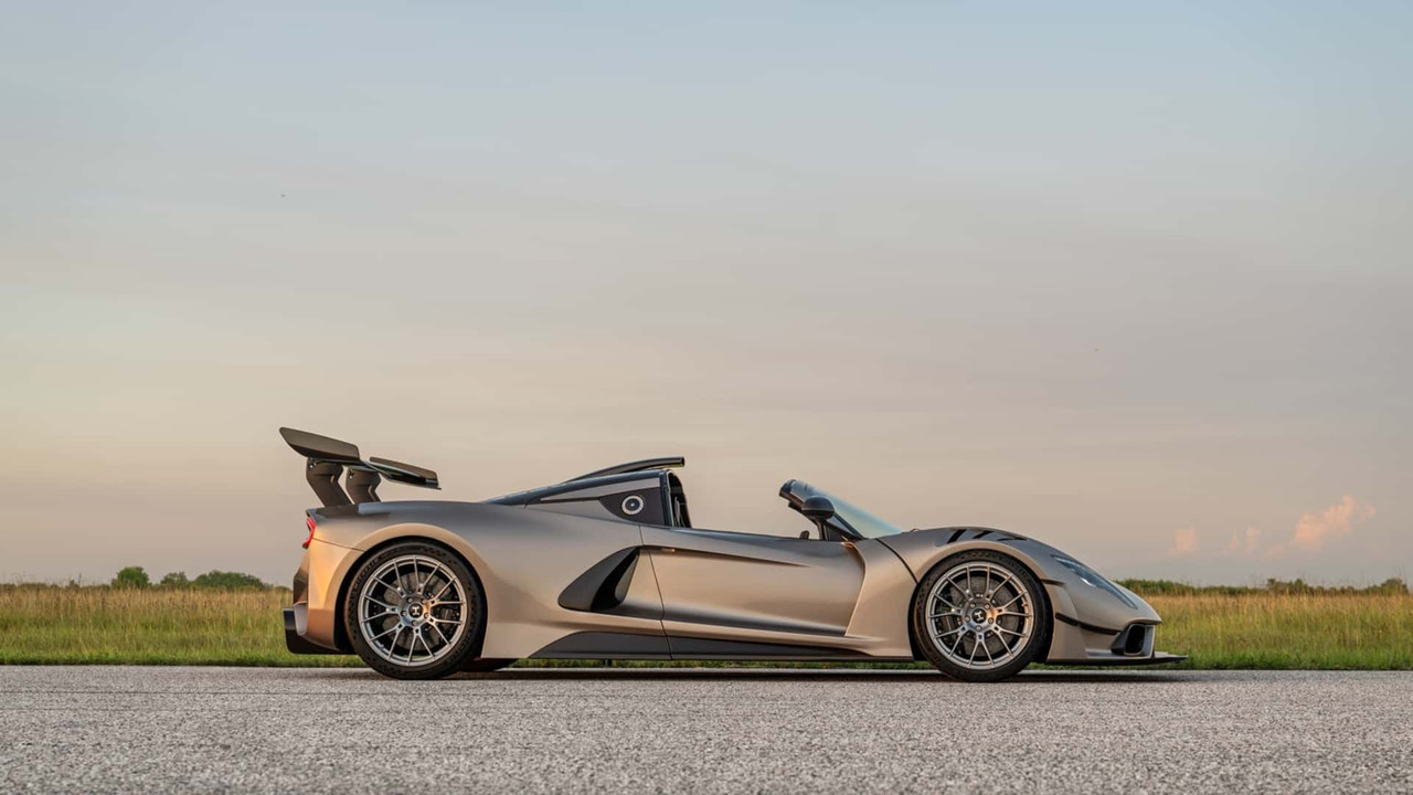 hennessey-venom-f5-revolution-lf-4.jpg