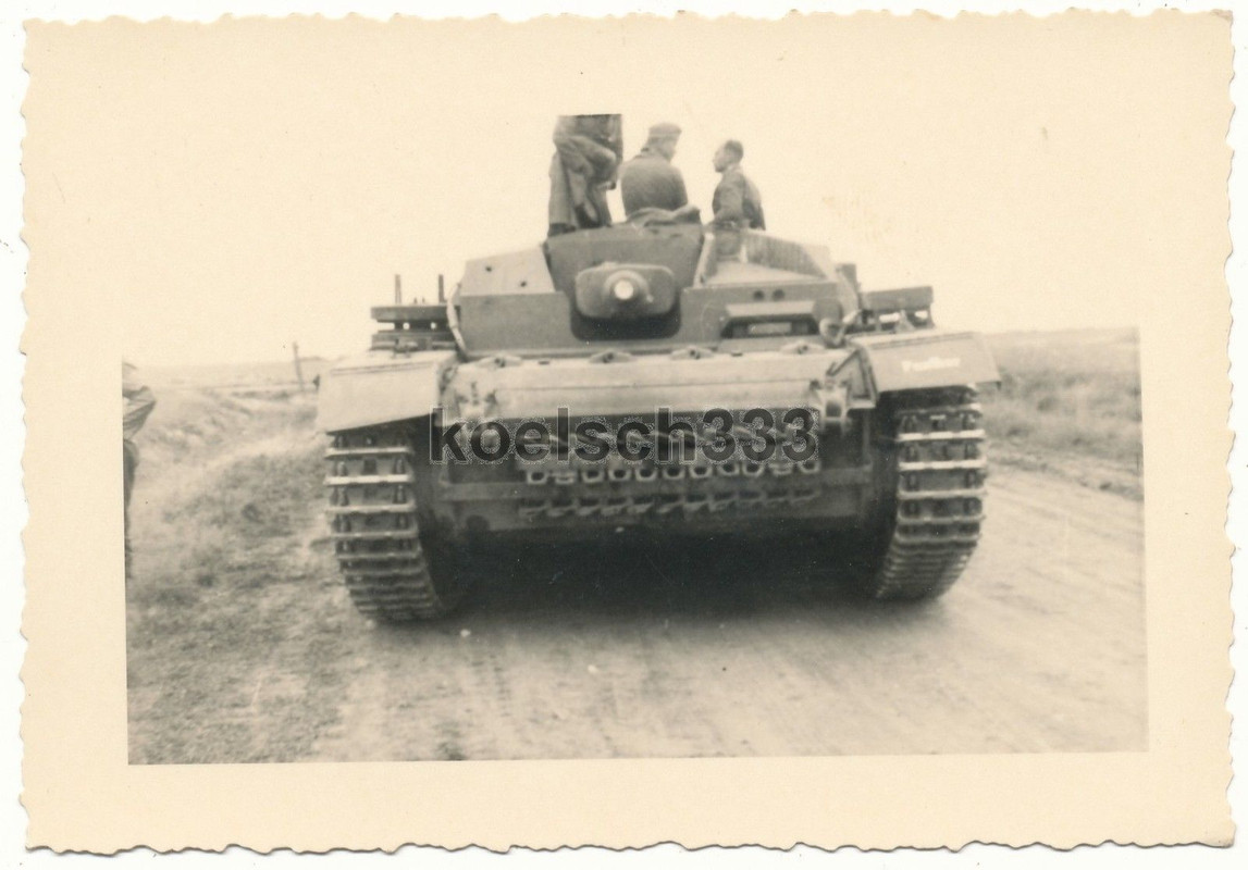 Foto 19. Panzer Div. - Sturmgeschütz Panzer Stur