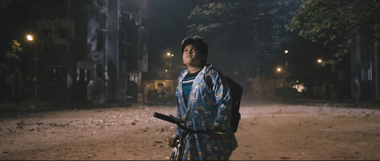 Trisha Illana Nayanthara 2015 WebRip [Tamil] 480p 720p ESub Screenshot