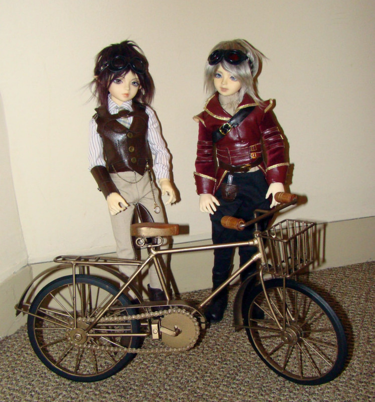 SteamPunkBikeStanding (1)