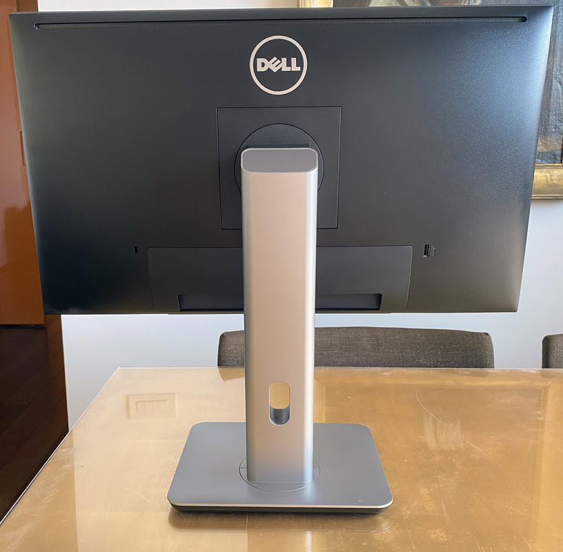 Dell U2414H dietro
