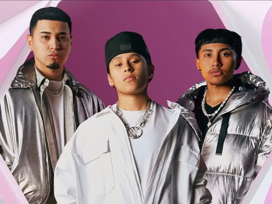 Yahritza y su Esencia son humillados por un fanático, así fue el momento