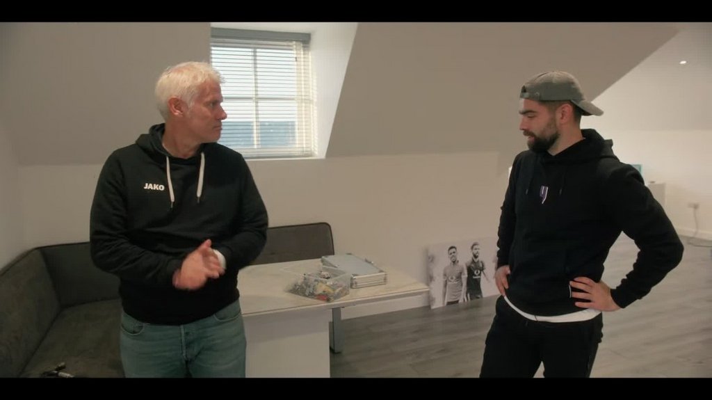 [Image: nugyd38izz31.jpg]