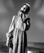 Olivia-Newton-Johnon-mc55