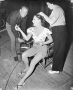 Mitzi-Gaynor-d42