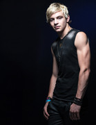 Ross-Lynch-superficial-guys-119