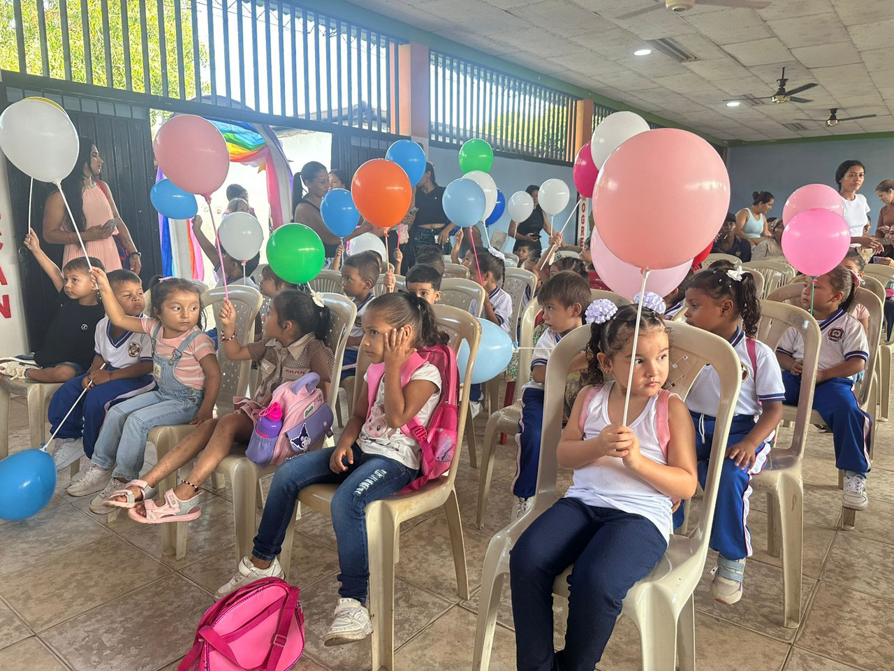 Niños en su primer día