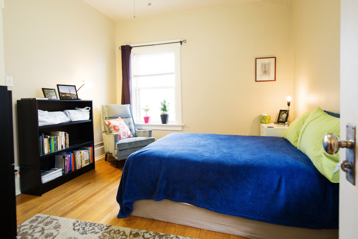 2nd bedroom