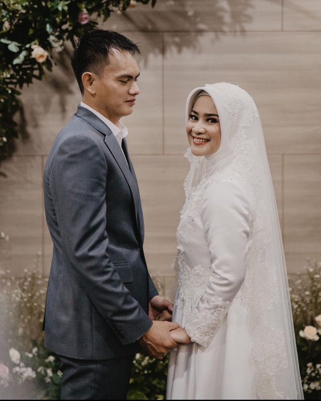 Ikke Nurjanah menikah dengan pria bernama Karlie Fu pada Jumat (5/2/2021) sore.