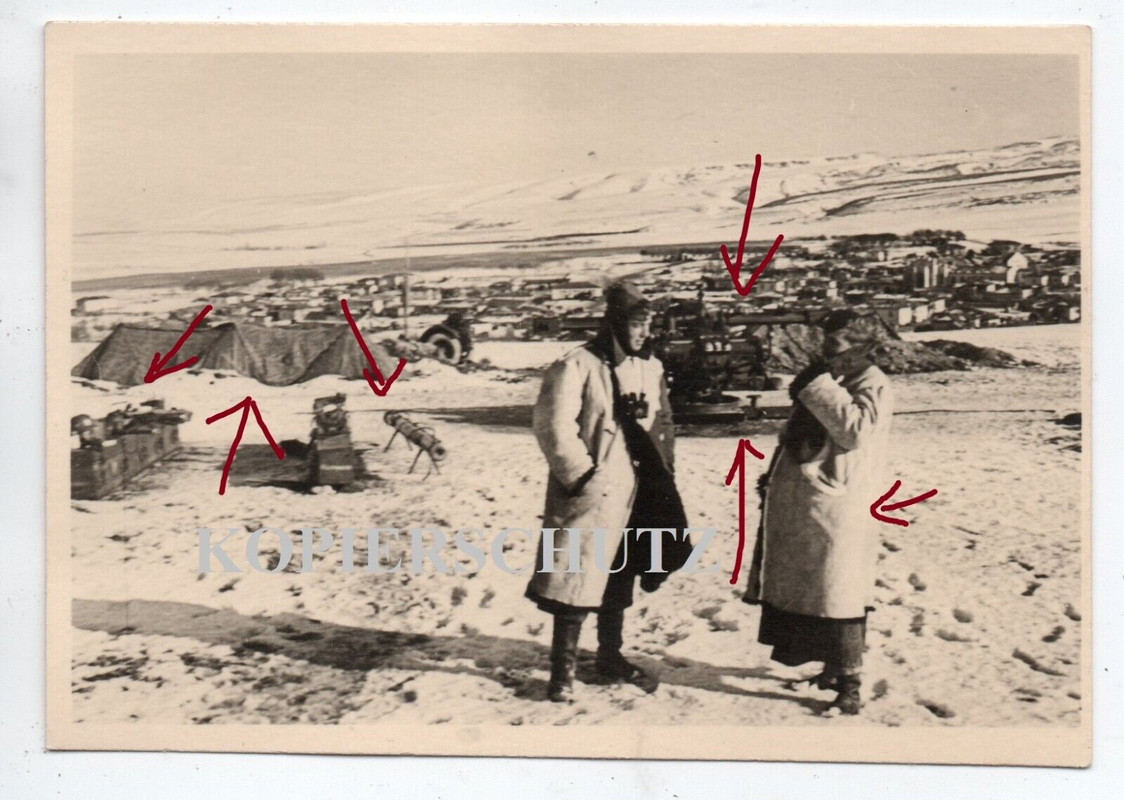 Russland Ukraine Stellung 8,8er Geschütz Kanone Winter Tarn