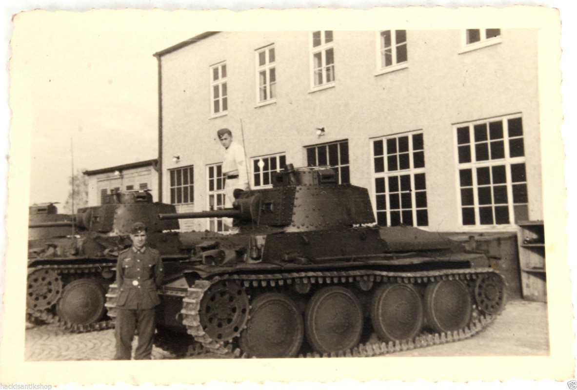 Wehrmacht 7 Fotos Panzer 38 (t) Praga Segelflieg